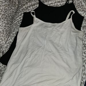 Torrid Black and White Fitted Sleeveless Camisole Bundle Of Two